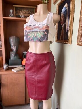 MIXIT Leather Womens Burgundy Pencil Skirt Size 8 Knee Length Zip Grunge 90s